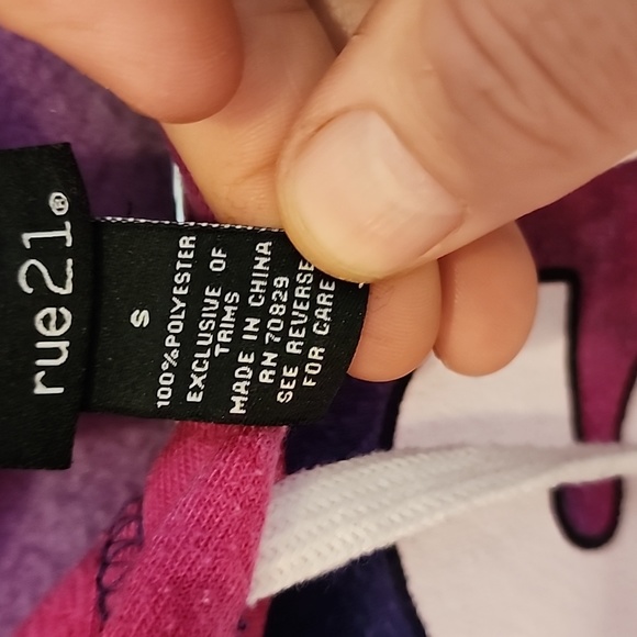 Rue21 Juniors small crop hoodie "Hustle" - Picture 2 of 6